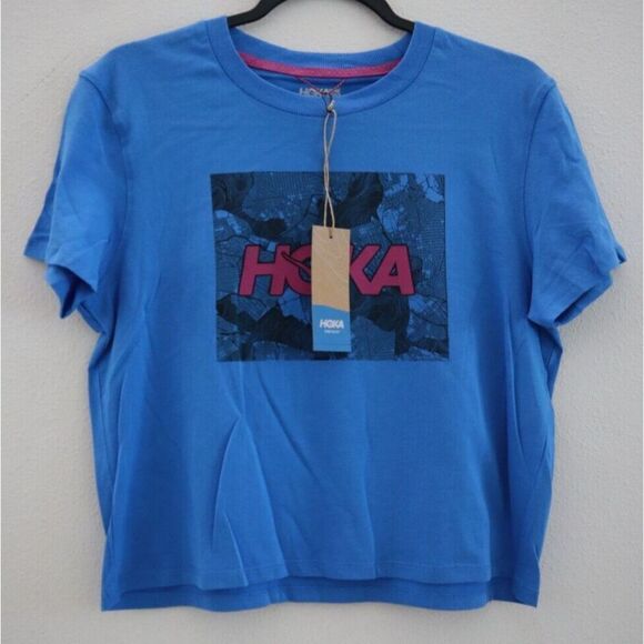 HOKA 1123698-IZB Women’s Sz XS Blue Graphic Print Short Sleeve All-Day T-Shirt - Picture 1 of 7